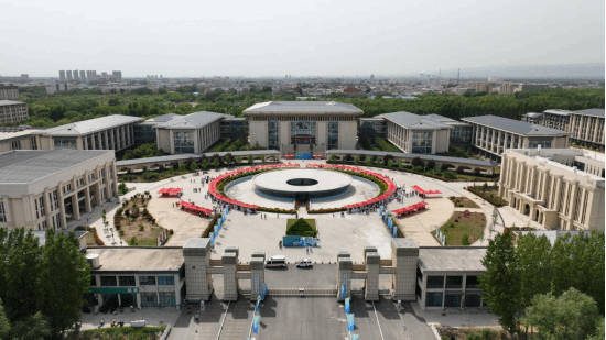 郑州健康学院成功举办2025年口腔医学类专业 就业实习双选会